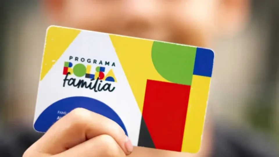 Leia mais sobre o artigo Bolsa Família evitou 700 mil mortes e 8 milhões de internações em 20 anos, diz estudo