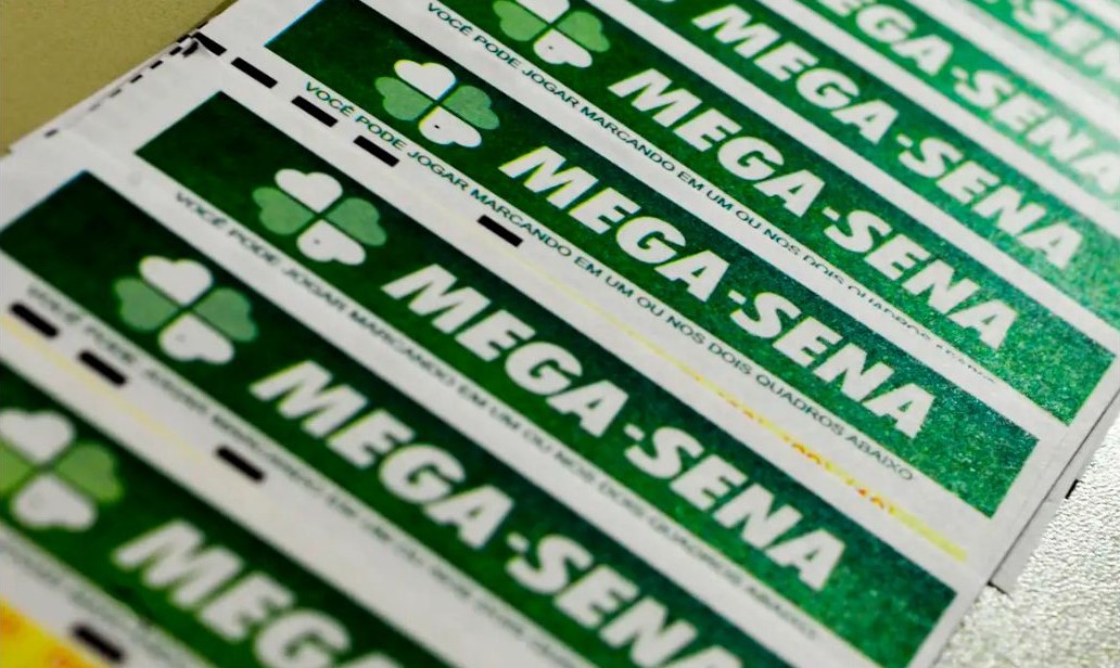 Leia mais sobre o artigo Mega-Sena acumula novamente e prêmio principal vai para R$ 130 milhões