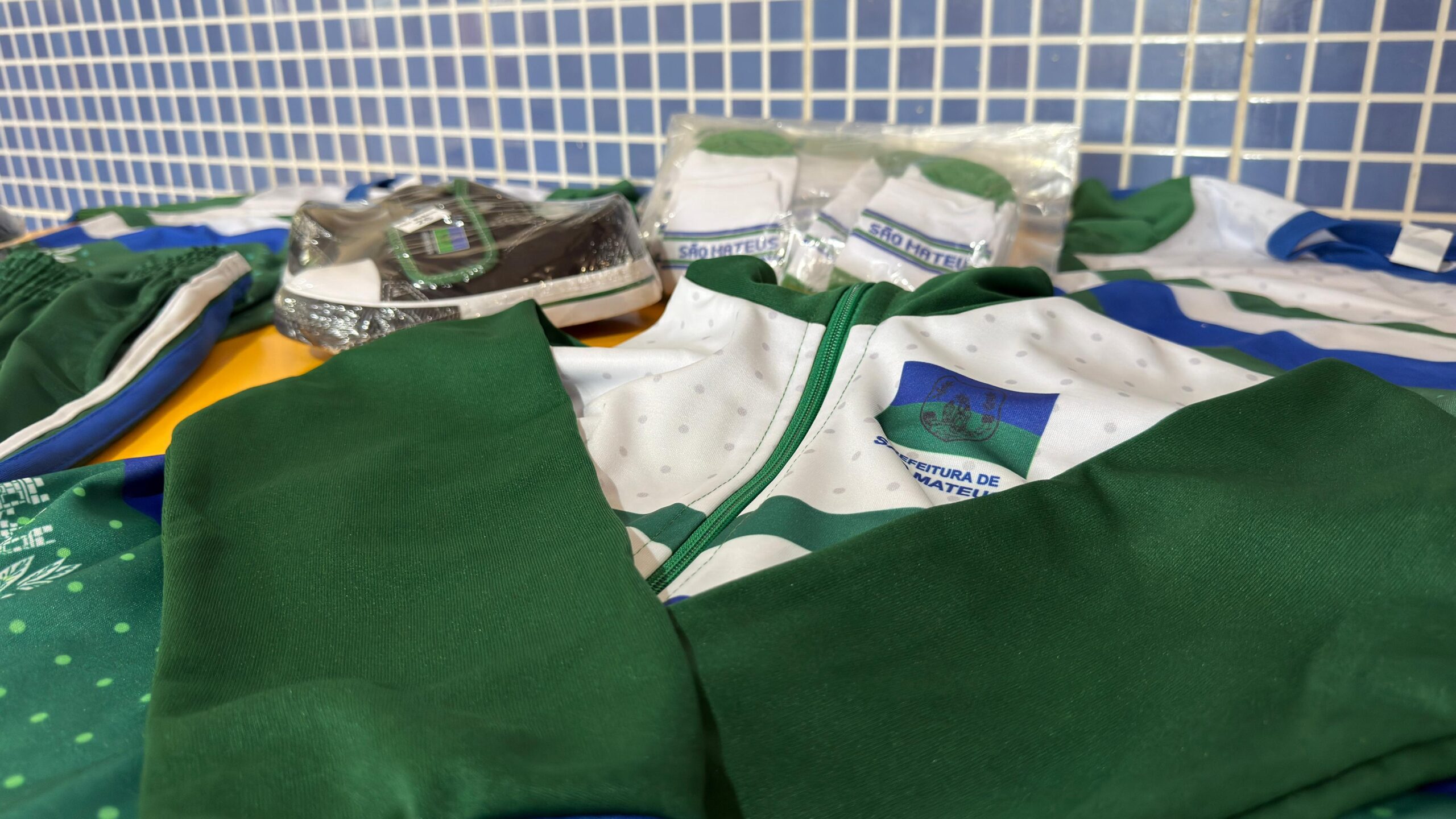 São Mateus avança na estrega de materiais escolares e inicia distribuição de uniformes nesta sexta-feira (27/02)