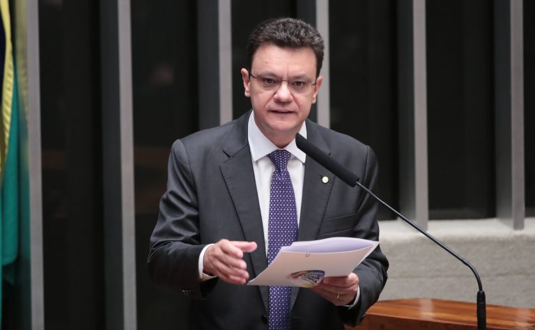 Leia mais sobre o artigo O deputado mineiro Odair Cunha foi escolhida para vaga de ministro do TCU