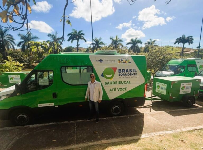 São Mateus recebe unidade odontológica móvel do novo PAC Saúde para fortalecer atendimento básico