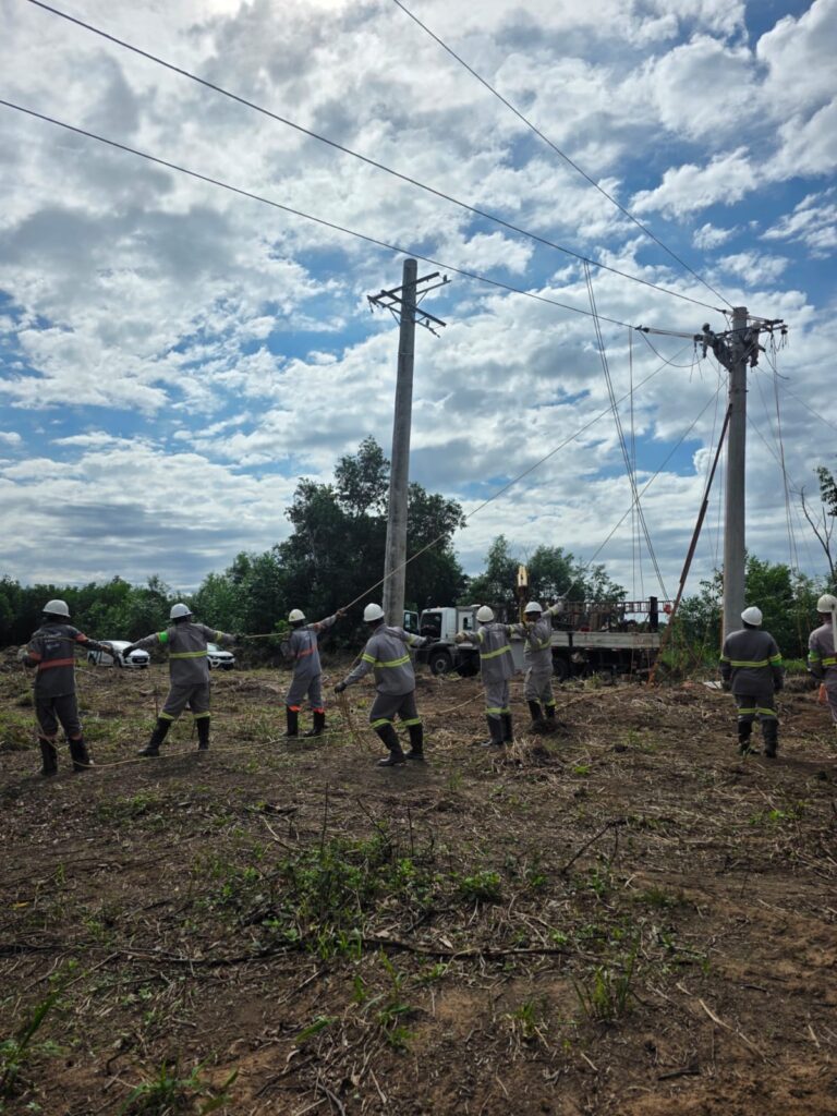 EDP reconstrói travessia sobre o Rio Cricaré e reforça a segurança do sistema elétrico em São Mateus