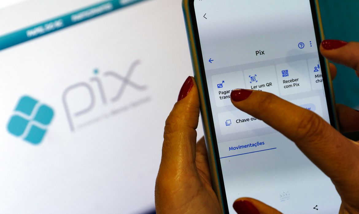 Leia mais sobre o artigo Pix terá novas regras para fraudes, cobrança híbrida e contas-salário