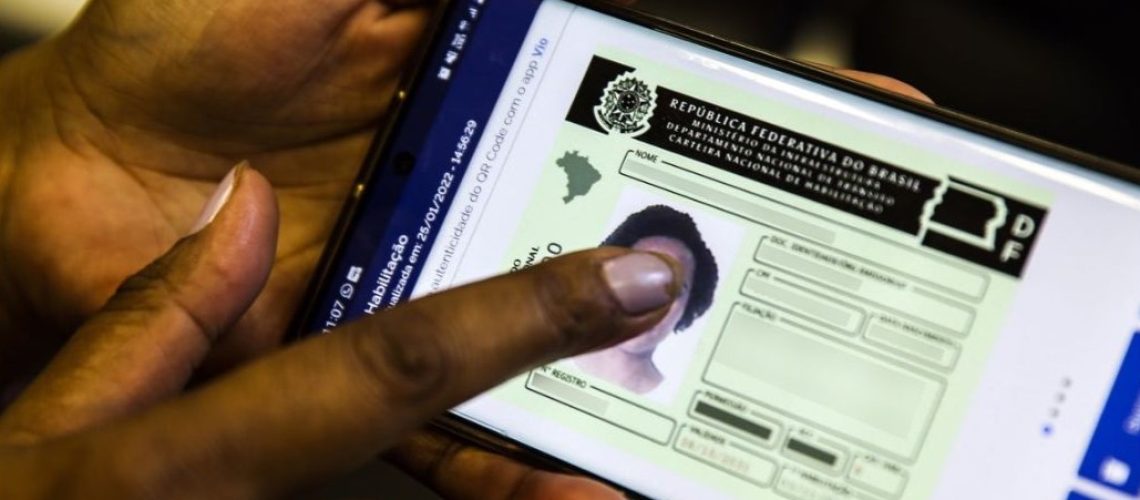Os equipamentos culturais reabilitados no Centro Histórico de Vitória representam a oportunidade de transformar patrimônios arquitetônicos em vetores de dinamização cultural e econômica, incentivando o turismo, a educação patrimonial e a valorização da - 5